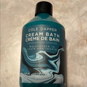 Cole Dapper Sandalwood Cream Bath